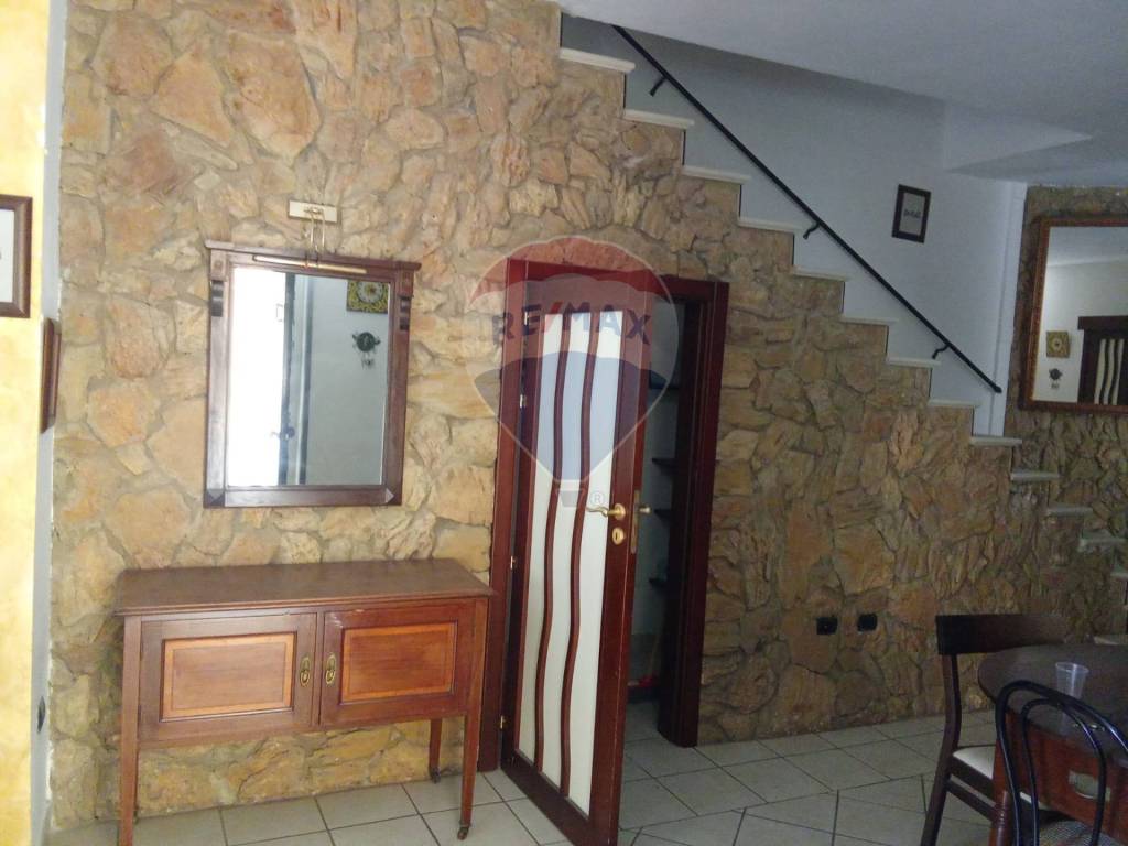 Casa indipendente a Niscemi in via Ignazio Groi - Foto 4