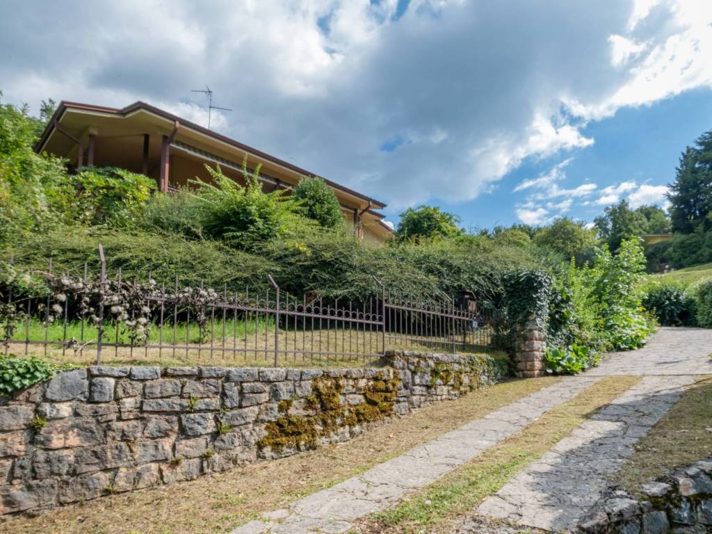 Villa a San zeno di montagna in Via Pozzo Veronese, 3 - Foto 4