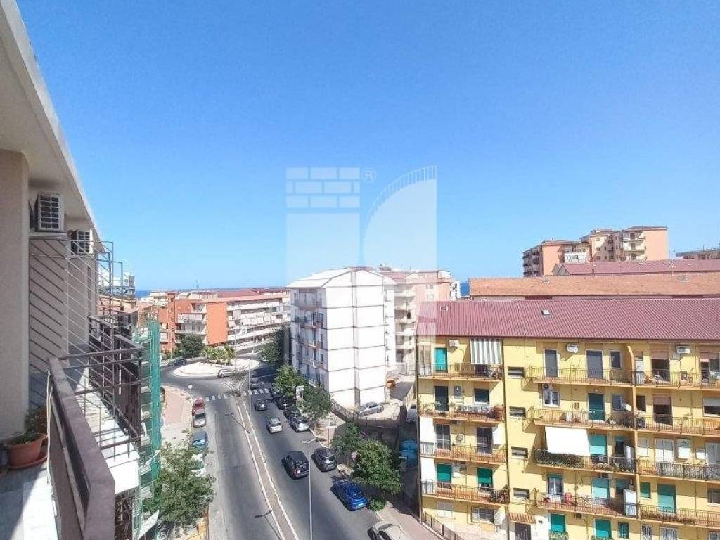 Appartamento a Crotone in viale matteotti - Foto 2