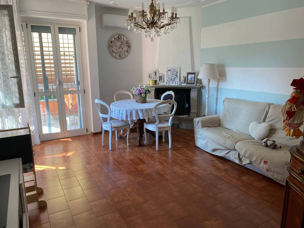 Appartamento a Pescate in Via Roma, 138 - Foto 2