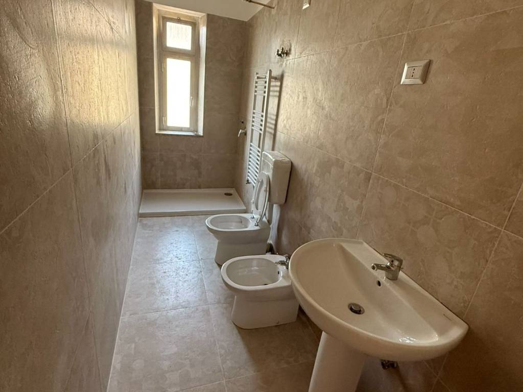 Appartamento a Alessandria in Via Giovanni Scazzola - Foto 2