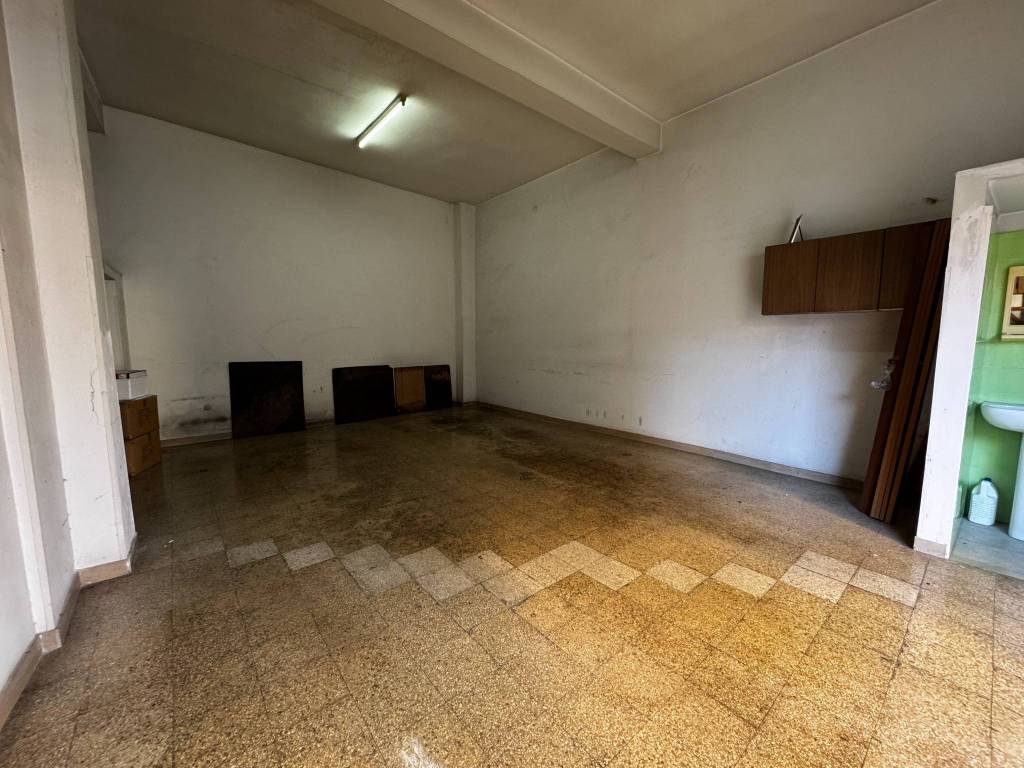 Box / garage a Bisceglie in Via Capitano Francesco Gentile, 27 - Foto 4