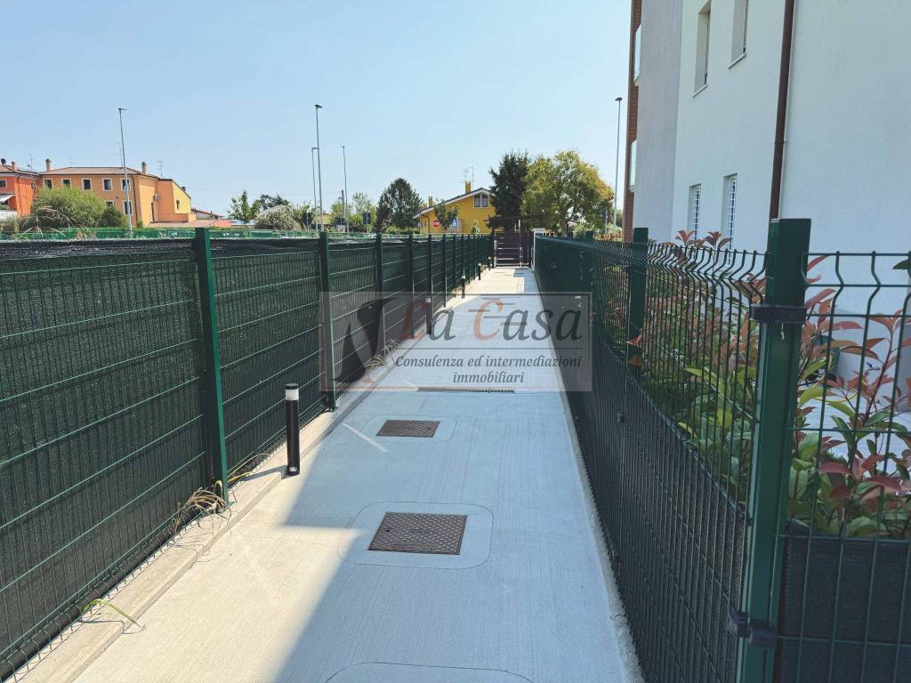 Appartamento a Verona in Via Bassone, 2 - Foto 4