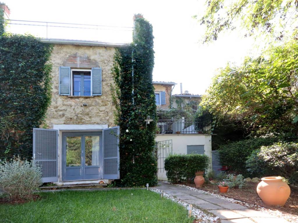 Casa indipendente a Todi in Vocabolo San Sisto-Ripaioli, 5 - Foto 3
