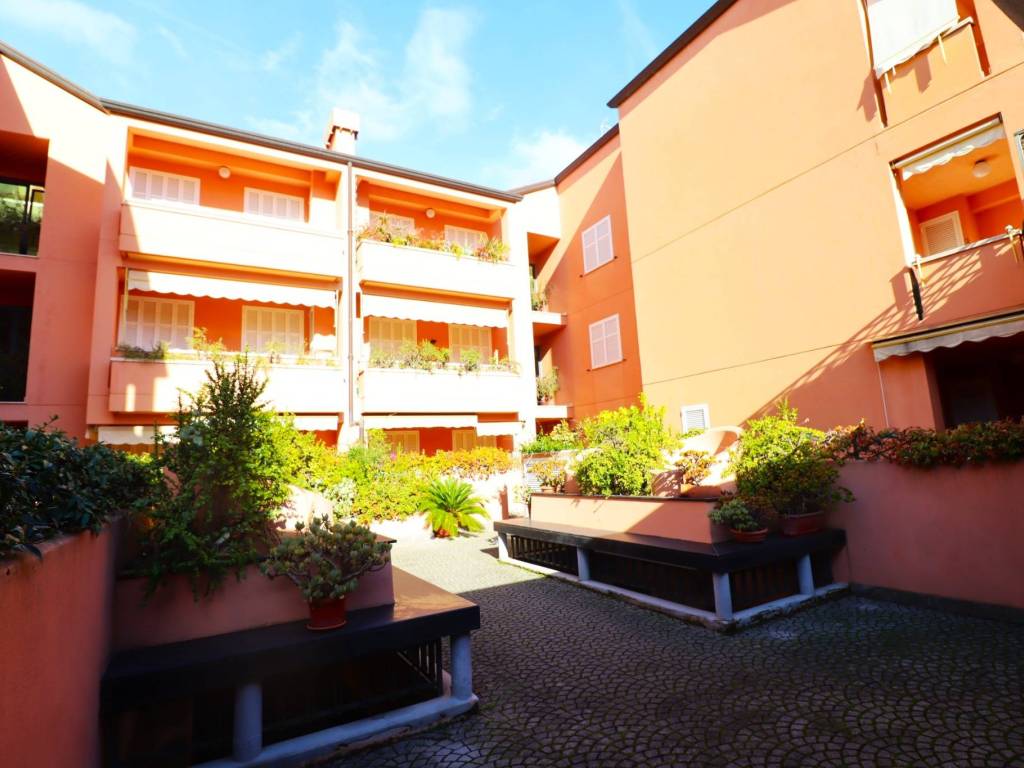 Appartamento a Loano in Via Guido Gozzano, 29 - Foto 3
