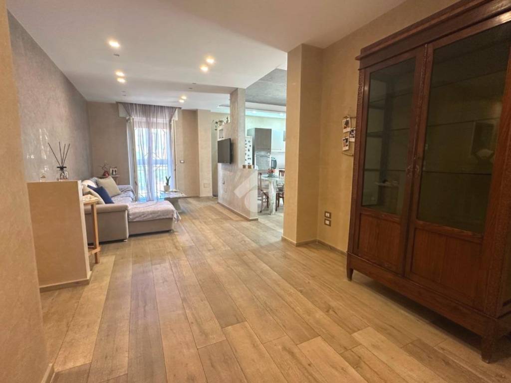 Appartamento a Trani in Via Sant' Annibale Maria di Francia, 37 - Foto 3