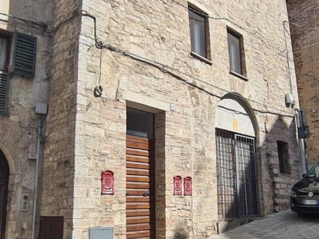 Appartamento a Todi in Via Borgo Nuovo, 8 - Foto 2