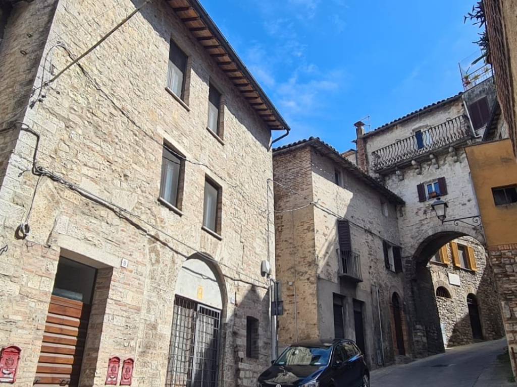 Appartamento a Todi in Via Borgo Nuovo, 8 - Foto 4