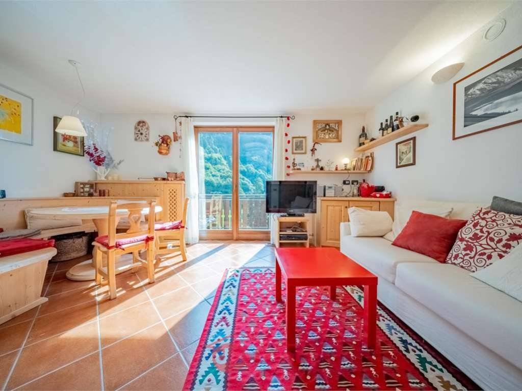 Appartamento a Madesimo in via nazionale , 21 - Foto 2