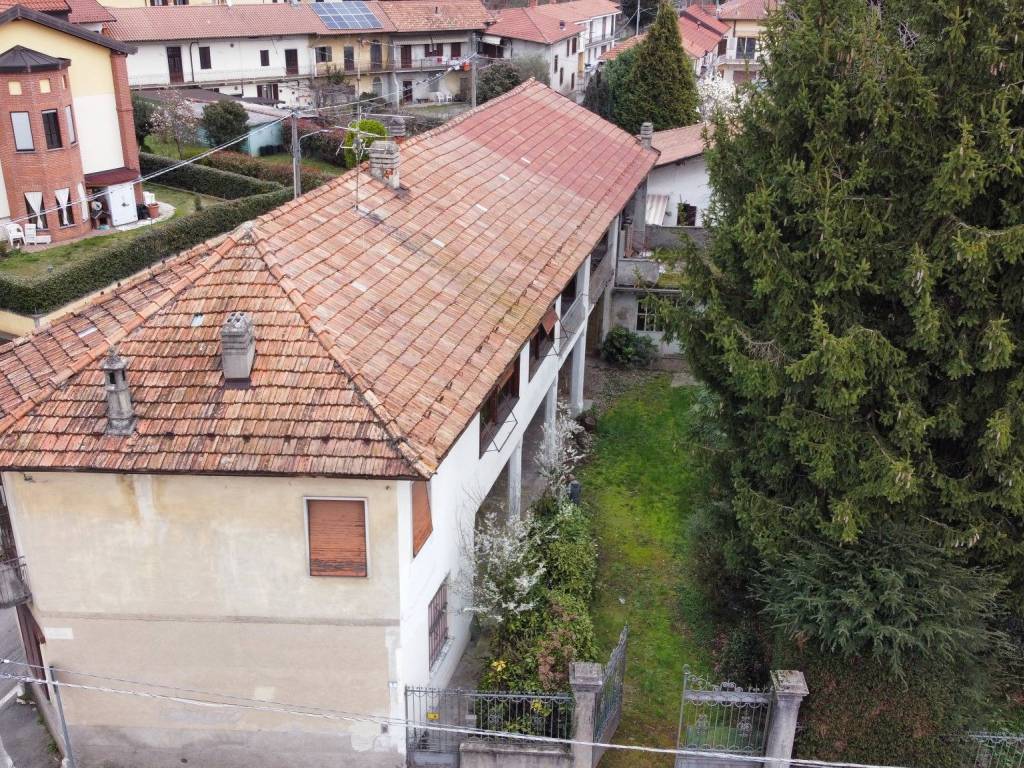 Villa a Arsago seprio in Via Francesco Petrarca, 1 - Foto 2