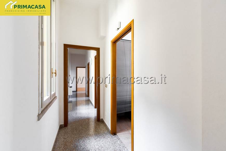 Appartamento a Correggio in Corso Camillo Benso di Cavour, 12 - Foto 4