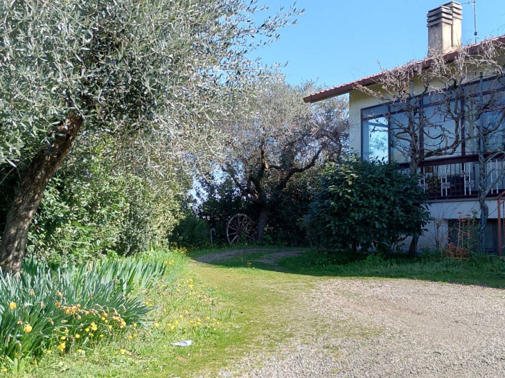 Villa a Viterbo in Strada San Lazzaro - Foto 2