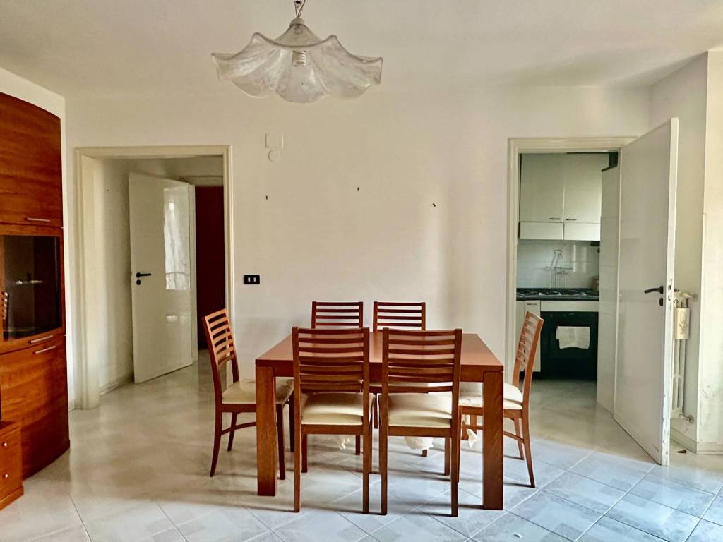 Casa indipendente a Fasano in Via Carlo Amati, 19 - Foto 2