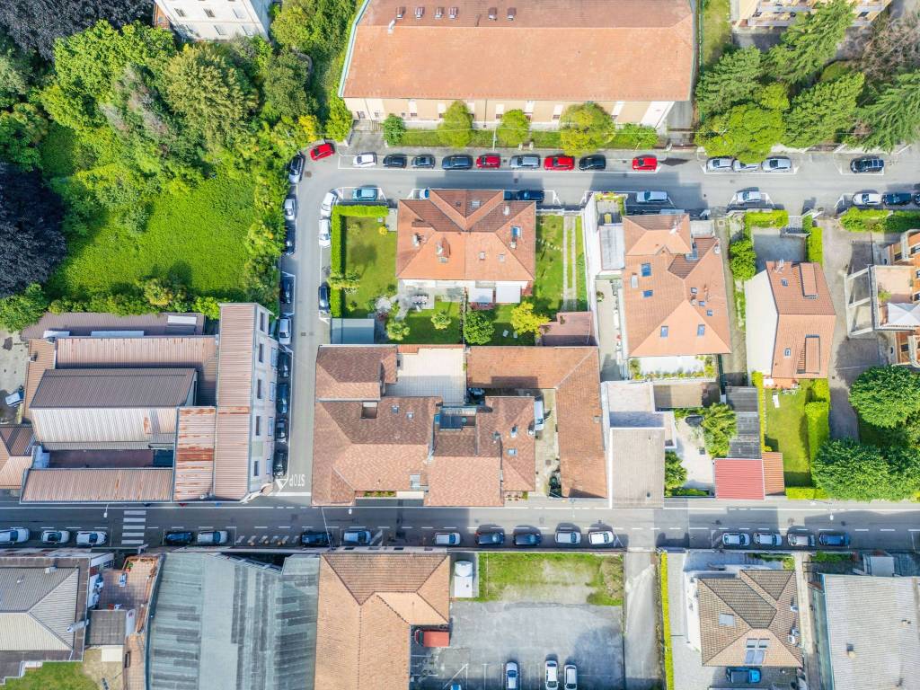 Attico / mansarda a Arona in Via Don Giovanni Minzoni, 8 - Foto 4