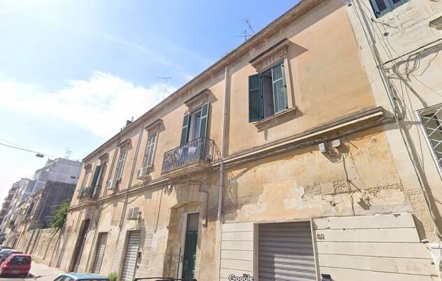 Palazzo / stabile a Lecce in Via Camillo Benso di Cavour - Foto 2