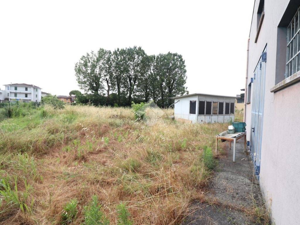 Immobile a Porto mantovano in via Bachelet, 19 - Foto 2