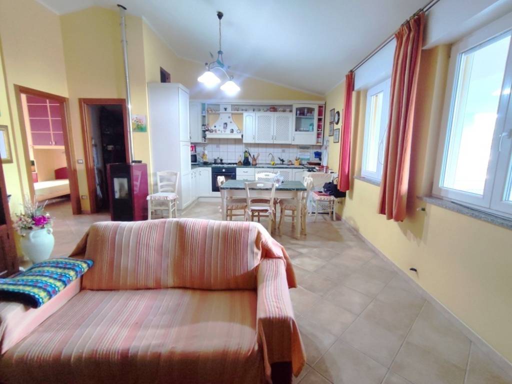 Appartamento a Bosa in Via Francesco Passino, 5 - Foto 3