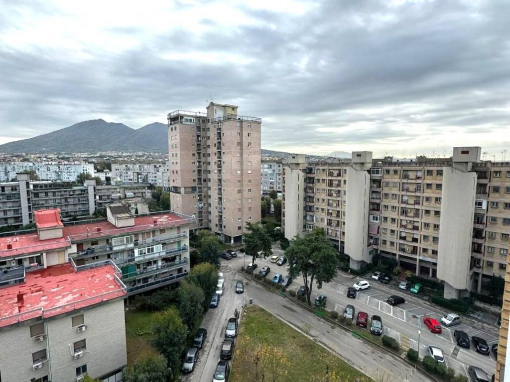 Appartamento a Napoli in Via Mario Pomilio, 33 - Foto 3