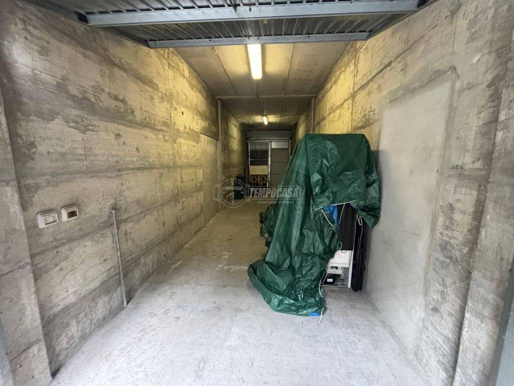 Box / garage a Nova milanese in Via PER INCIRANO 2 - Foto 2
