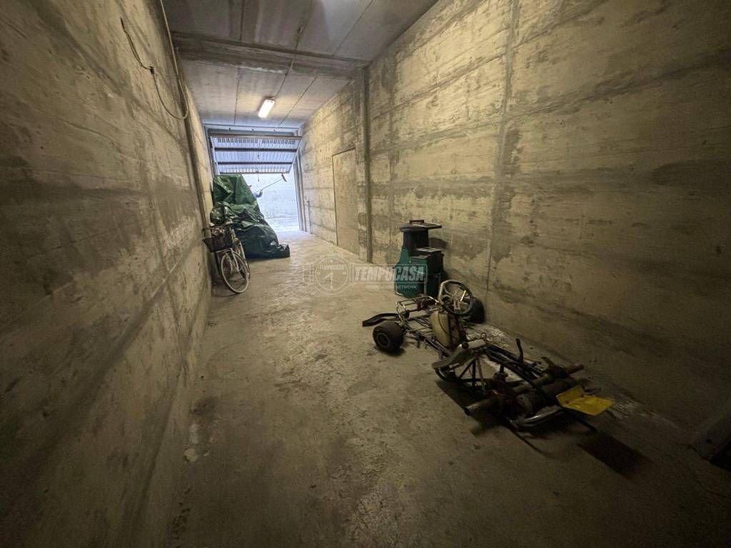 Box / garage a Nova milanese in Via PER INCIRANO 2 - Foto 4