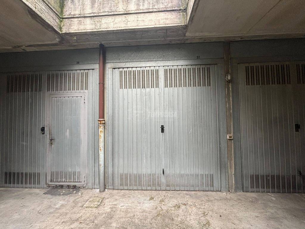 Box / garage a Nova milanese in Via PER INCIRANO 2 - Foto 5
