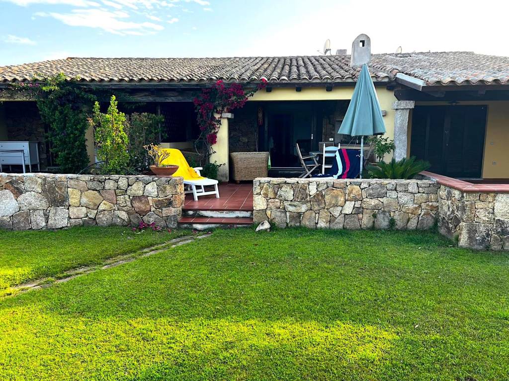 Villetta a schiera a San teodoro in Via Isuledda - Foto 3