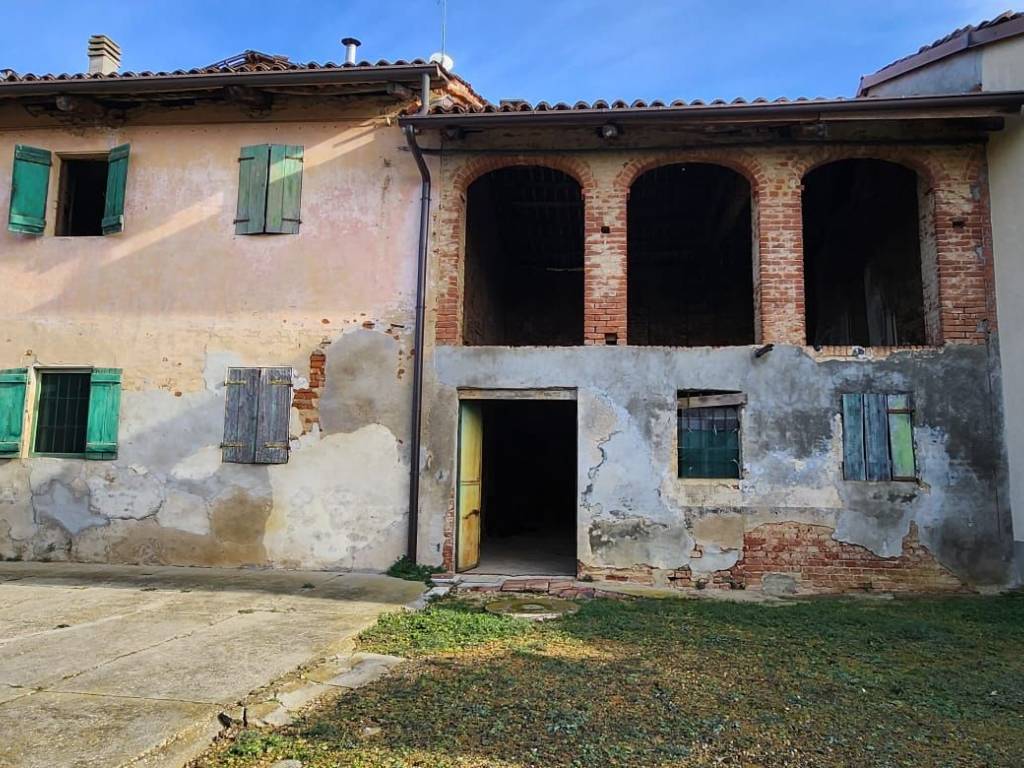 Rustico / casale a Valfenera in Strada Cascina Cascinetta - Foto 2