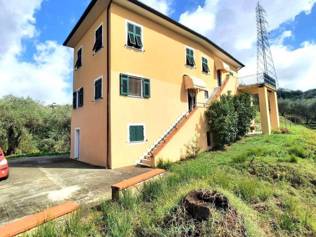 Villa a La spezia in SALITA DEL CASTELVECCHIO - Foto 4
