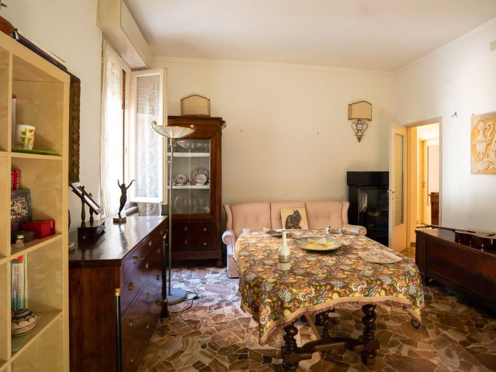Appartamento a Mantova in Via Fratelli Bronzetti - Foto 3