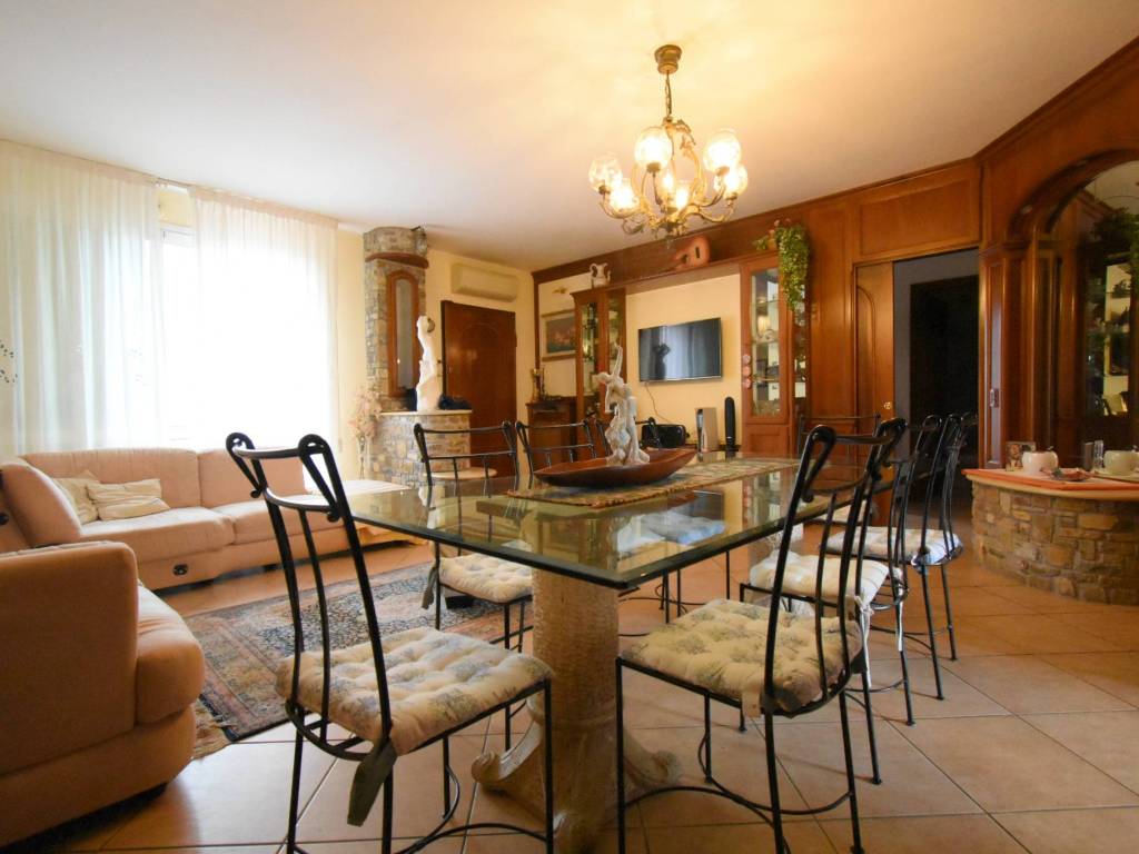 Appartamento a Taggia in Via San Francesco, 443 - Foto 3