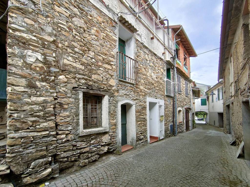 Appartamento a Cesio in Strada Nuova - Foto 2