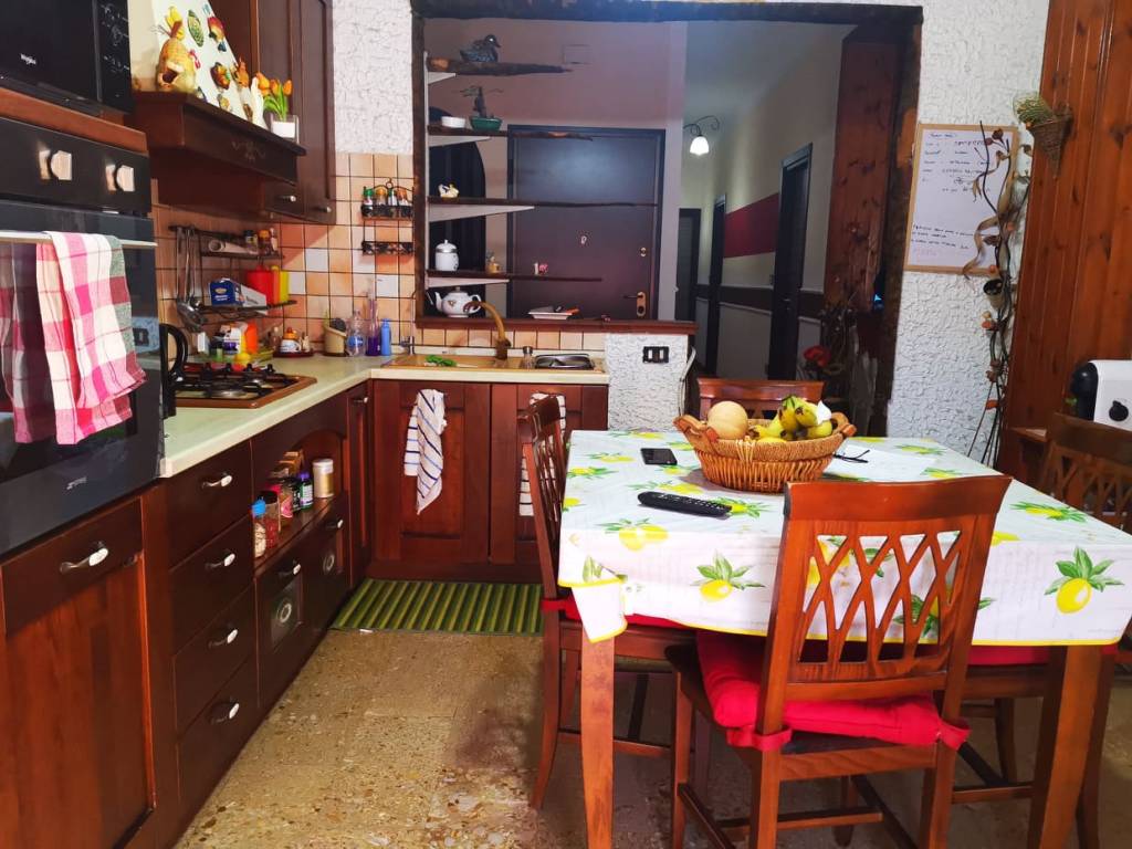 Appartamento a Carlentini in Via Claudio Tolomeo, 19 - Foto 2