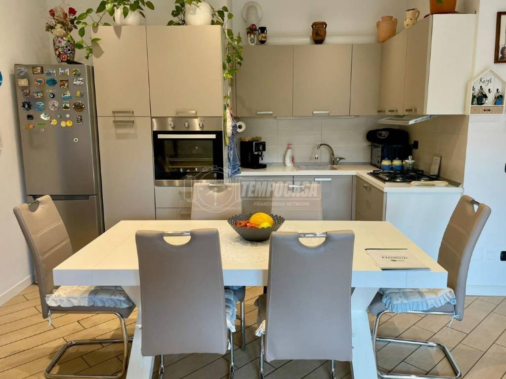 Appartamento a Verbania in Via Maurizio Muller 61 - Foto 2
