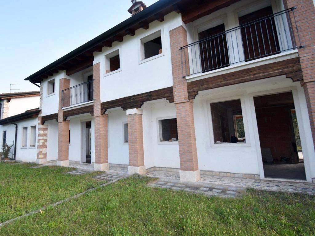 Villetta a schiera a Chiampo in Via Pieve - Foto 2