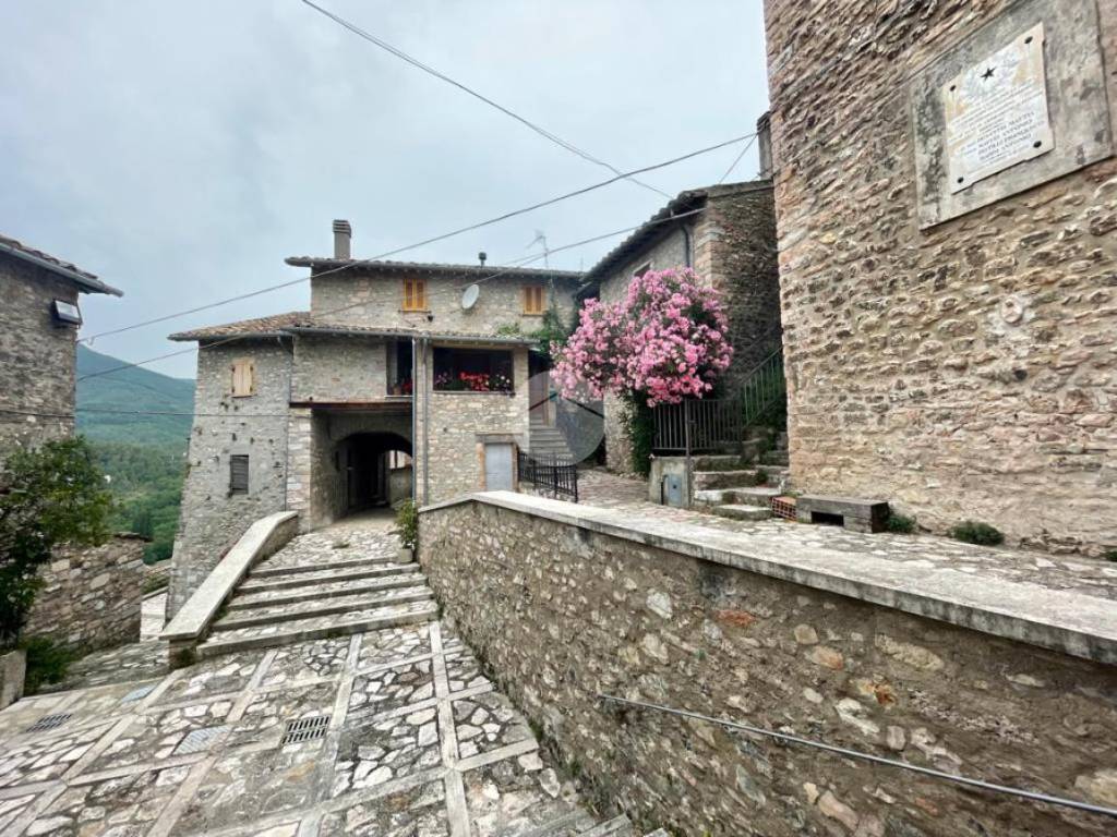 Casa indipendente a Terni in Strada di Poggio Lavarino, 5 - Foto 4