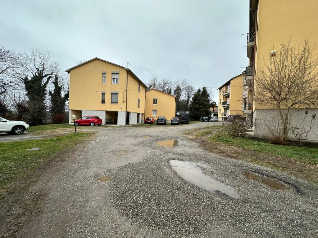 Appartamento a Vergiate in Via Monte Rosa, 19 - Foto 3