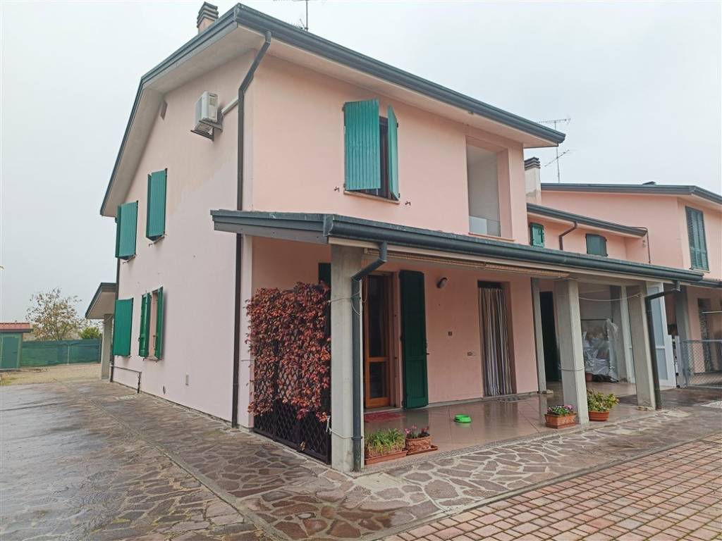 Villa a Bagnacavallo in Via Sinistra Canale Inferiore - Foto 2