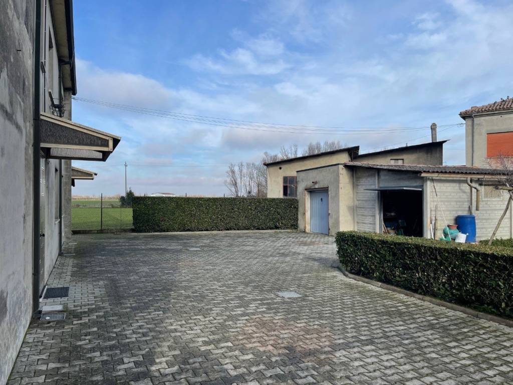 Palazzo / stabile a Fiesso umbertiano in VIA TRENTO - Foto 3