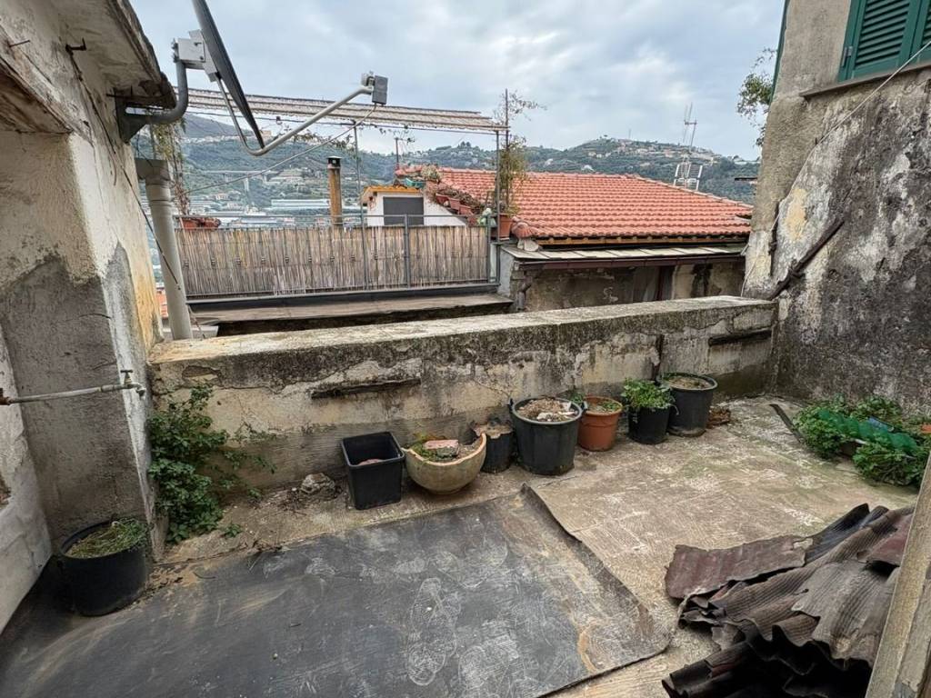 Casa indipendente a Taggia in Via Littardi - Foto 5