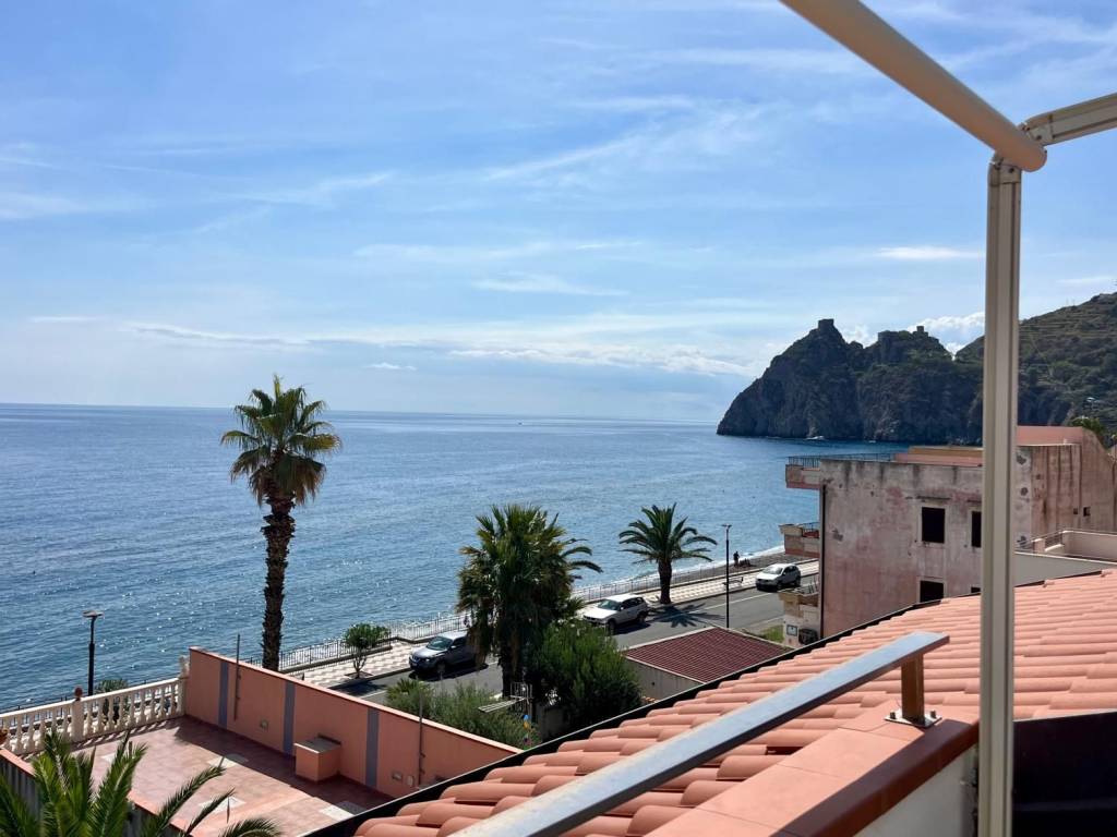 Attico / mansarda a Sant'alessio siculo - Foto 2