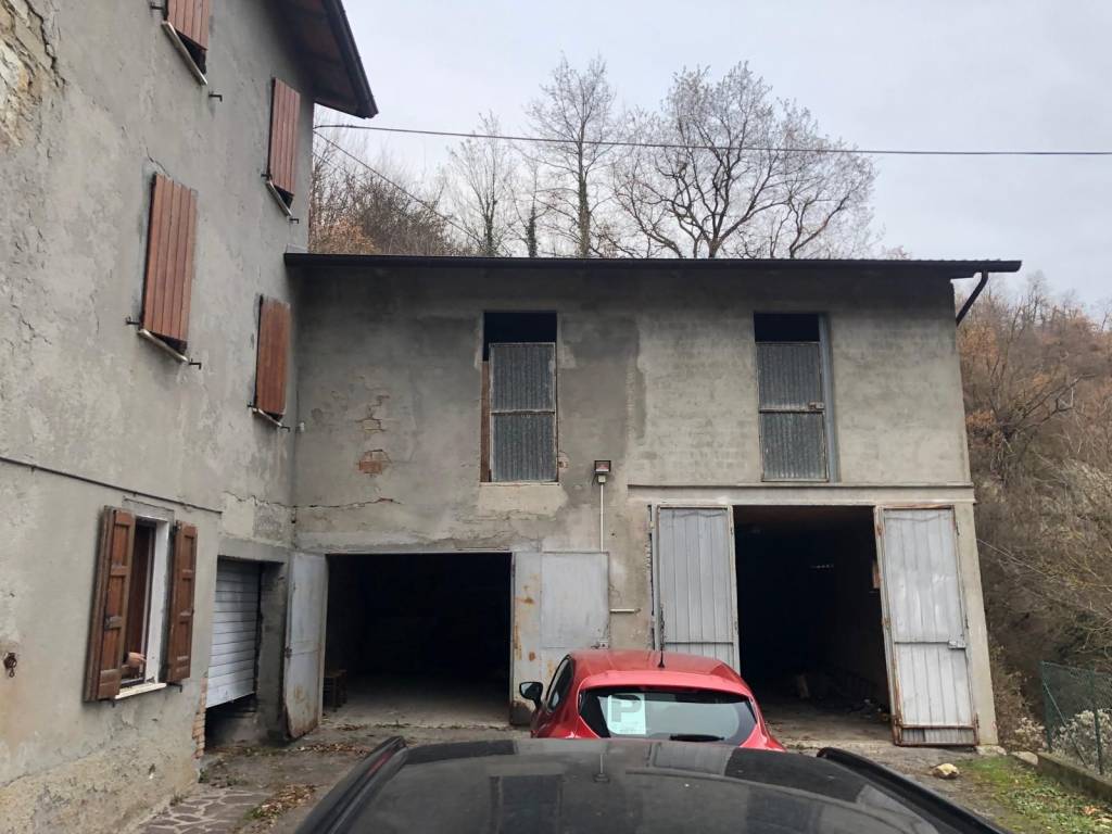 Rustico / casale a Carpineti in Via Lamburana - Foto 2