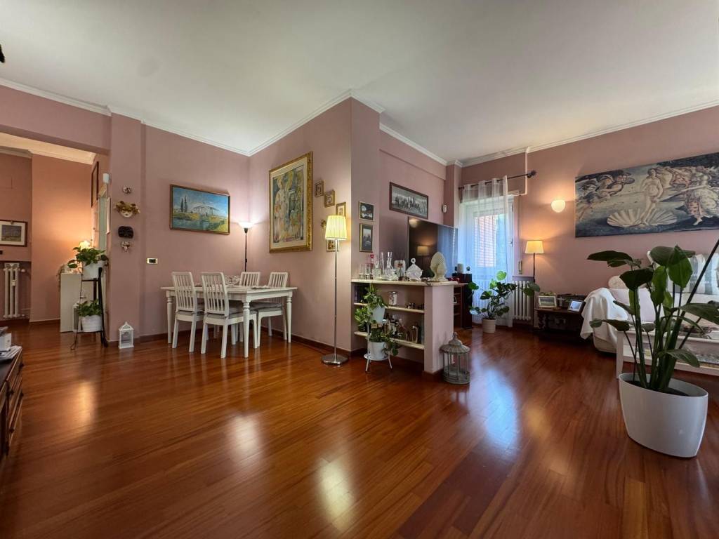 Appartamento a Roma in Viale del Tintoretto, 88 - Foto 2