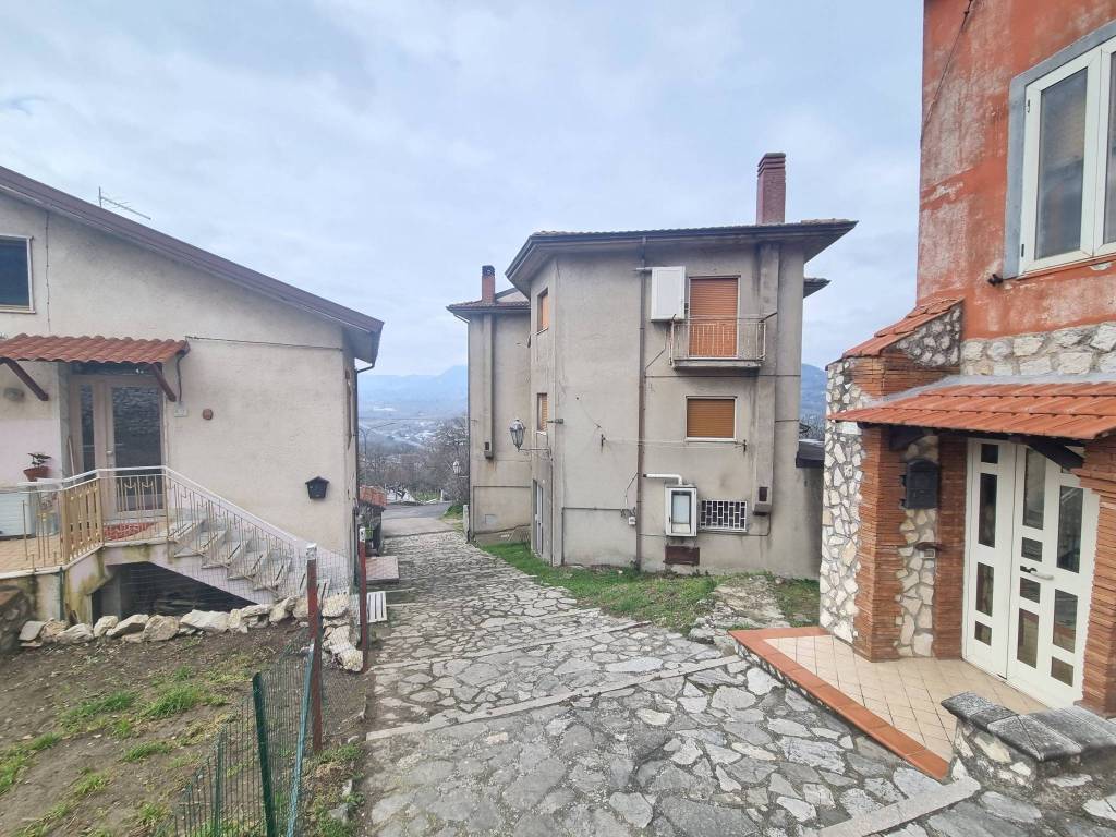 Appartamento a Manocalzati in via Lammia 26 - Foto 5