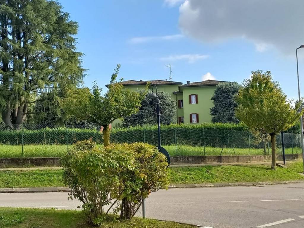 Terreno a Barzanò in Via Paladini - Foto 2