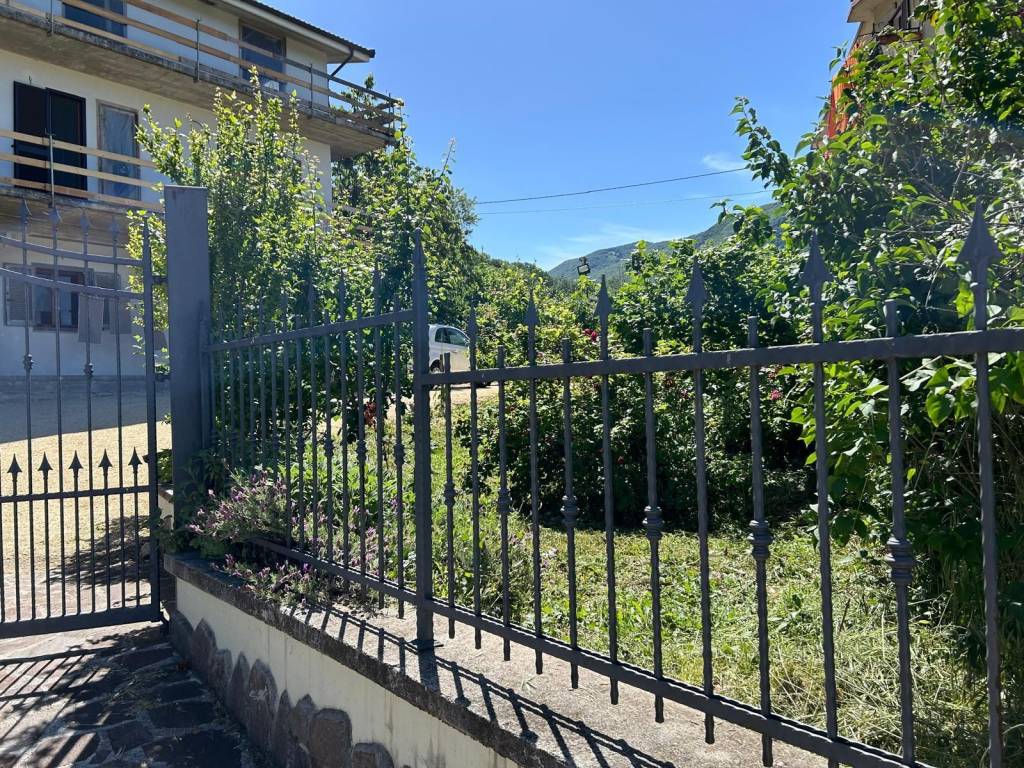 Villa a Pereto in Strada Provinciale del Cavaliere - Foto 2
