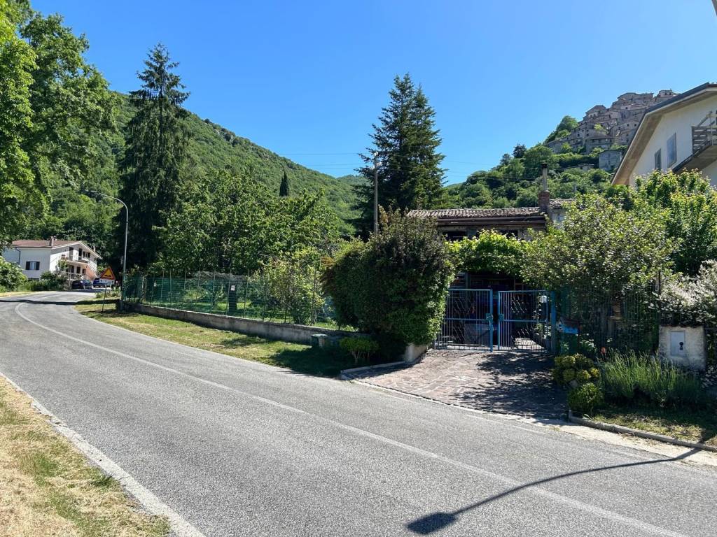 Villa a Pereto in Strada Provinciale del Cavaliere - Foto 3