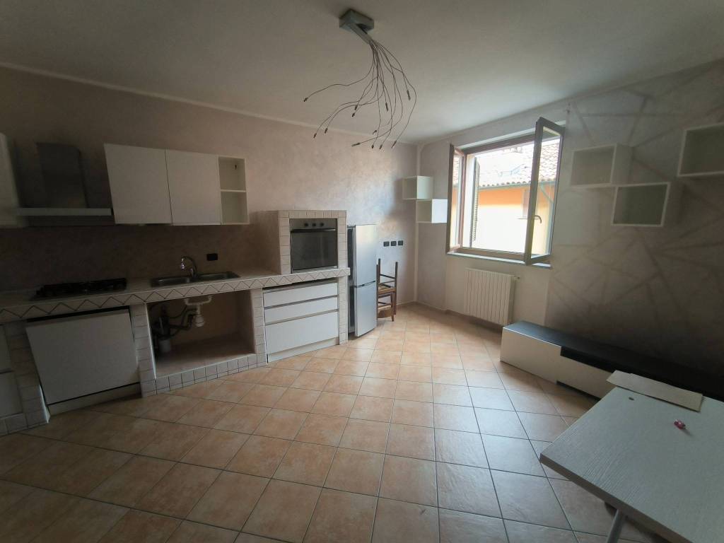 Appartamento a Sant'angelo lodigiano in Via della Costa, 51 - Foto 2