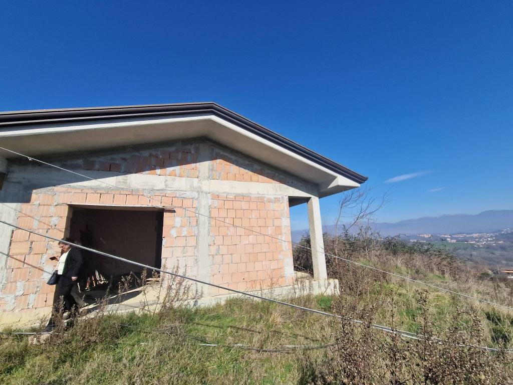 Villa a Ceccano in Via Fontana del Gatto - Foto 3