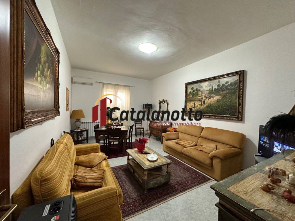 Appartamento a Castelvetrano in Via Domenico Amato - Foto 3