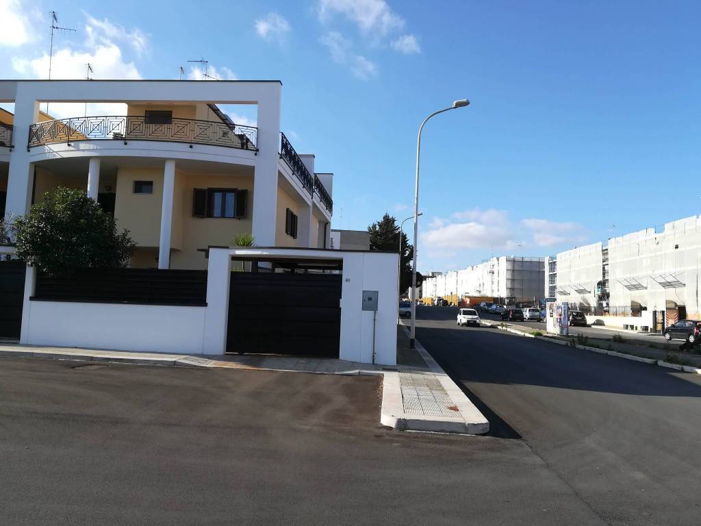 Villa a Casamassima in Via Professor Angelo Neglia - Foto 2